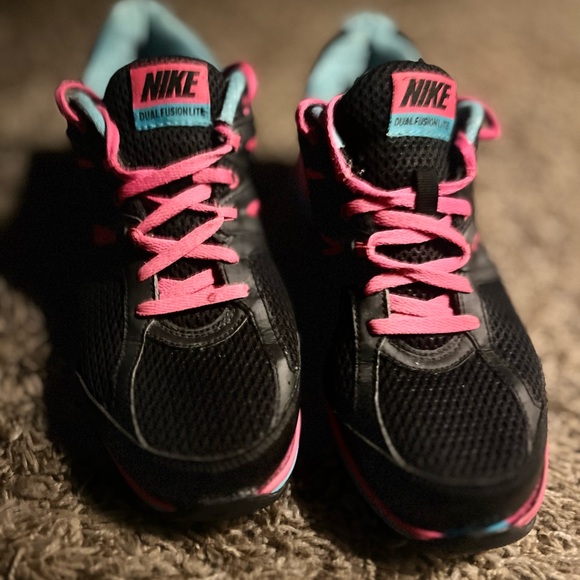 Women’s Nike Dual Fusion Lite Running Shoes US Size 9 - Picture 6 of 10
